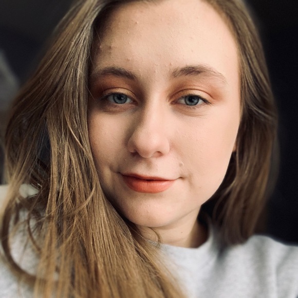 Meet your Posher, Ann - Picture 1 of 1